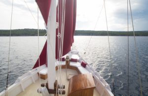 Three Komodo Liveaboard Budget Under $30 That Are Still in Style