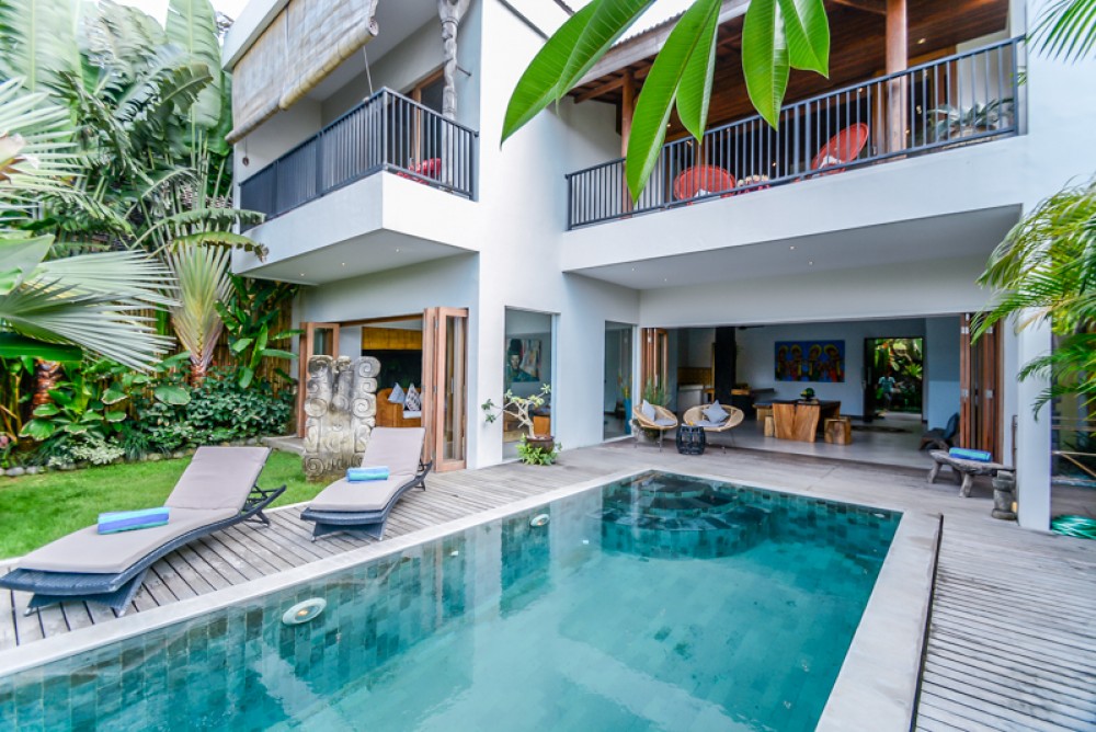 beach villa bali