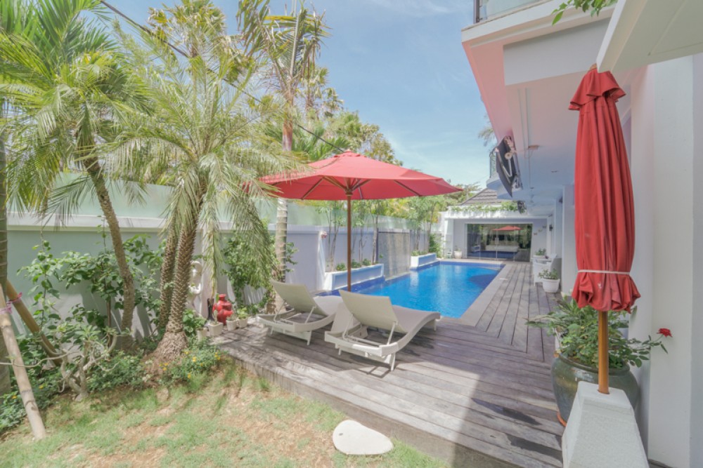 a luxury Bali villas Seminyak